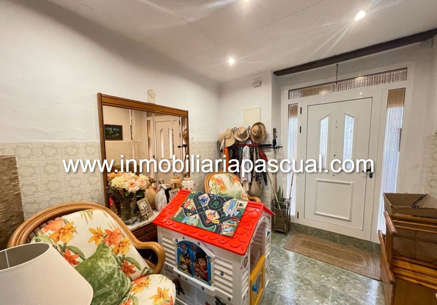 House or chalet for sale in Beniarrés