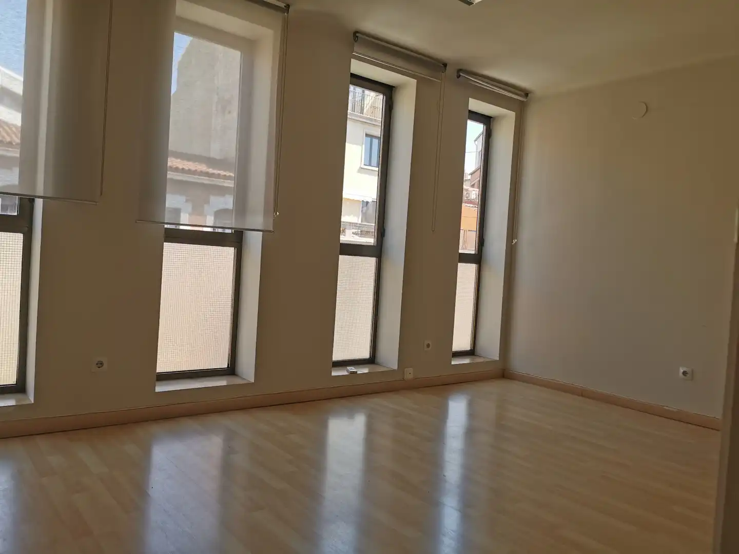 Living room of Office for sale in Manresa  with Air Conditioner