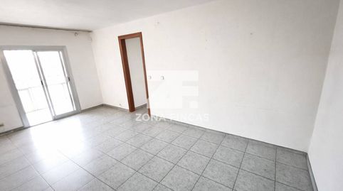 Photo 3 of Flat for sale in Pasaje Tarragona, Les Oliveres, Santa Coloma de Gramenet