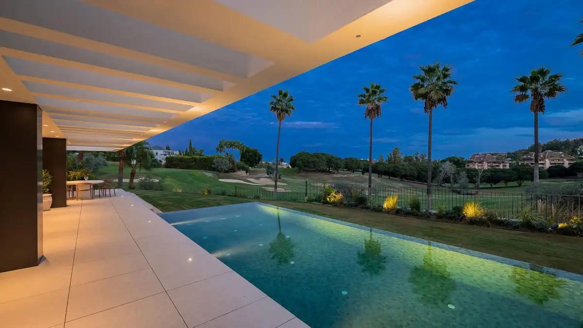 Villa mit Pool zum Verkauf in Nueva Andalucía, imagen 42