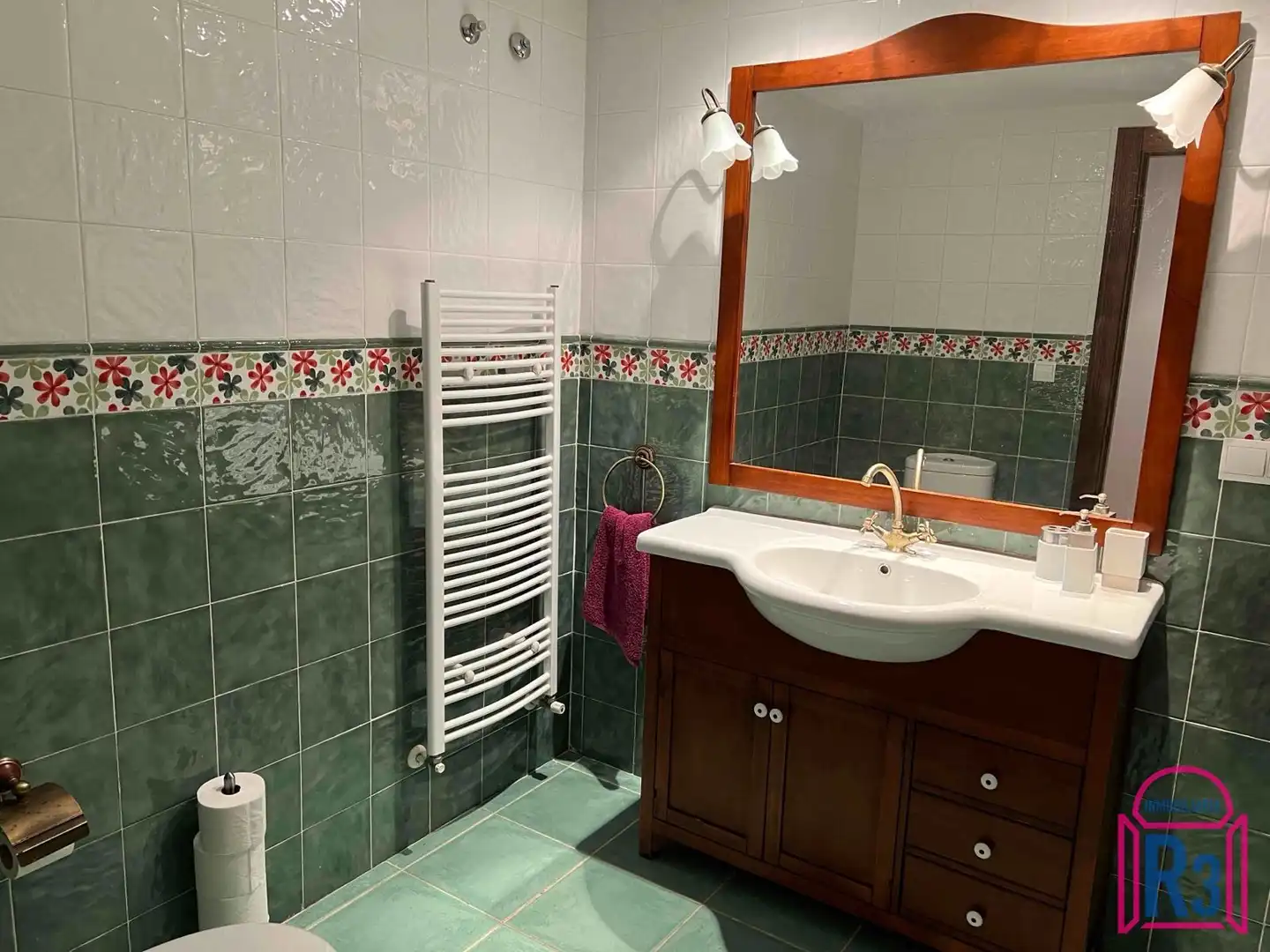 Bathroom of Houses for sale in Villaquilambre  with Heating