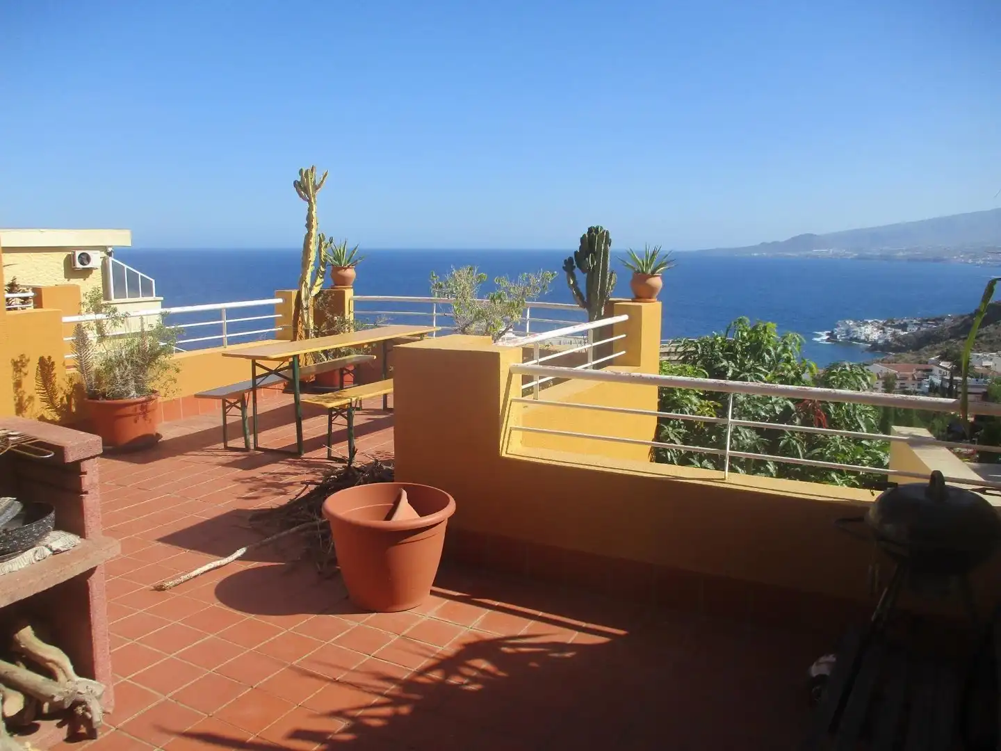 Terrasse von Einfamilien-Reihenhaus zur Miete in El Rosario mit Privatgarten, Terrasse und Möbliert