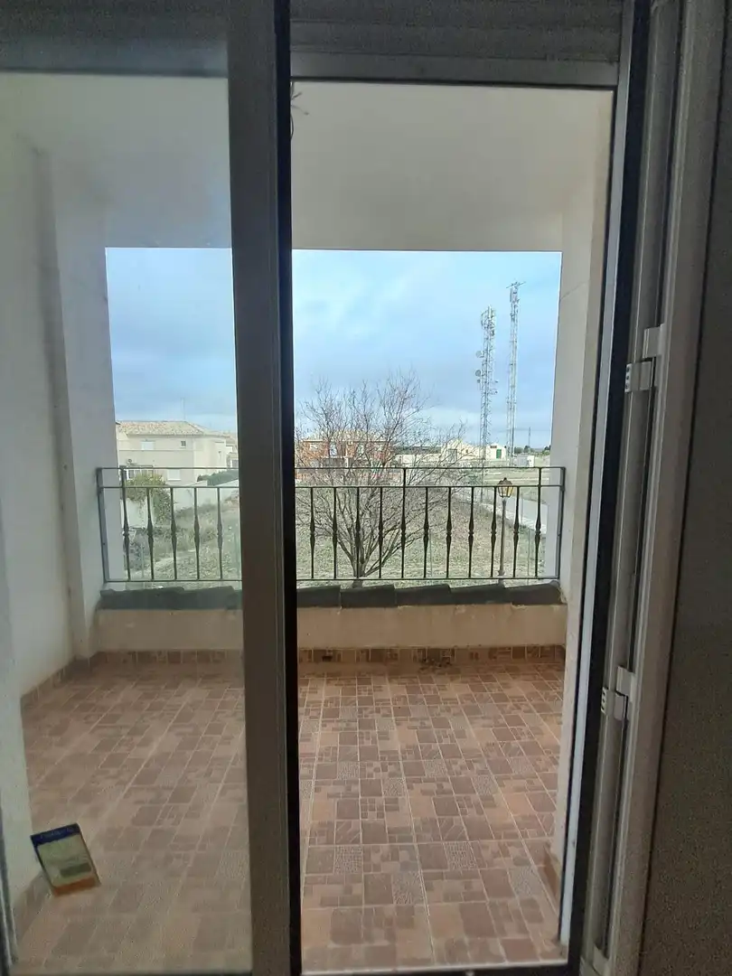 Terrassa de Casa adosada en venda en Casas de Juan Núñez amb Terrassa i Balcó