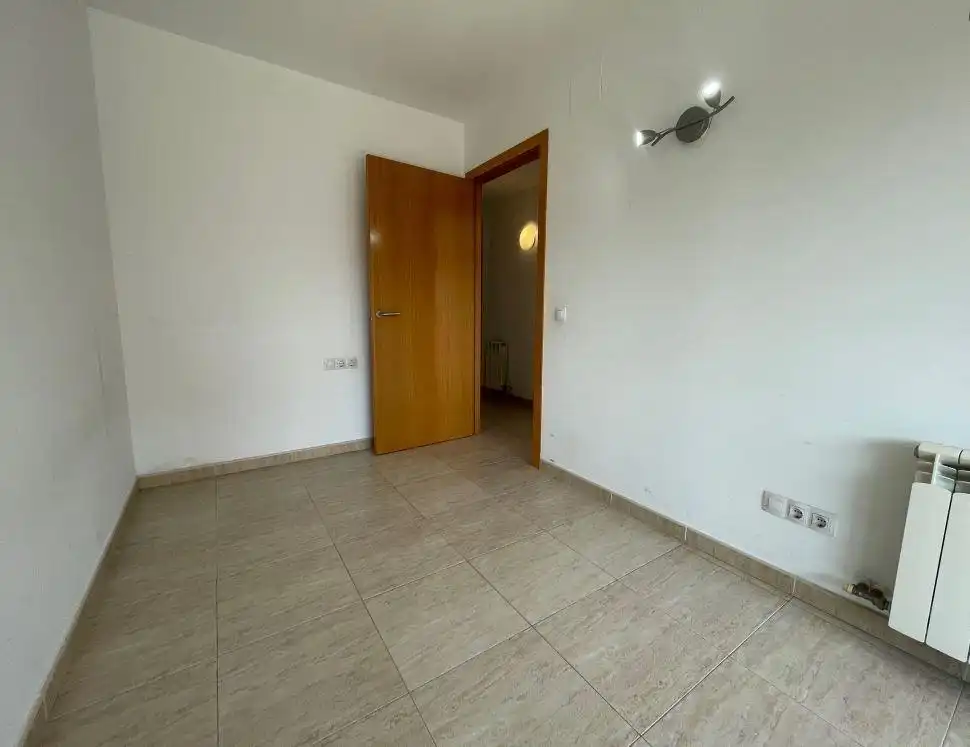 Wohnung zur Miete in Igualada mit Heizung, Terrasse und Abstellraum