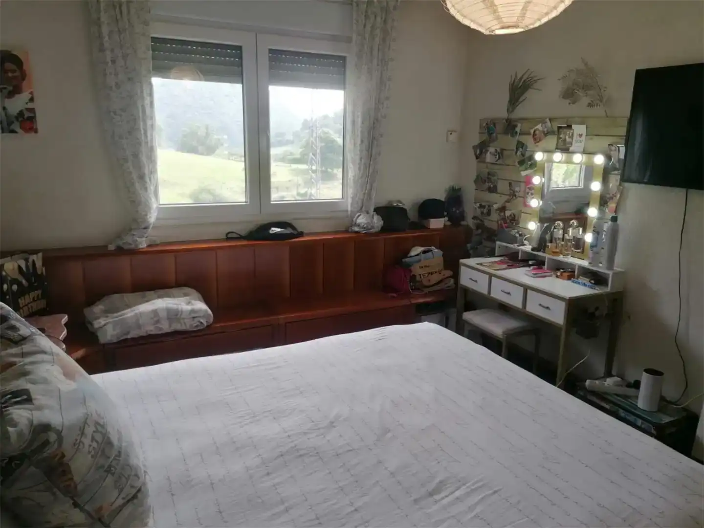 Dormitori de Finca rústica en venda en Puente Viesgo amb Aire condicionat i Balcó