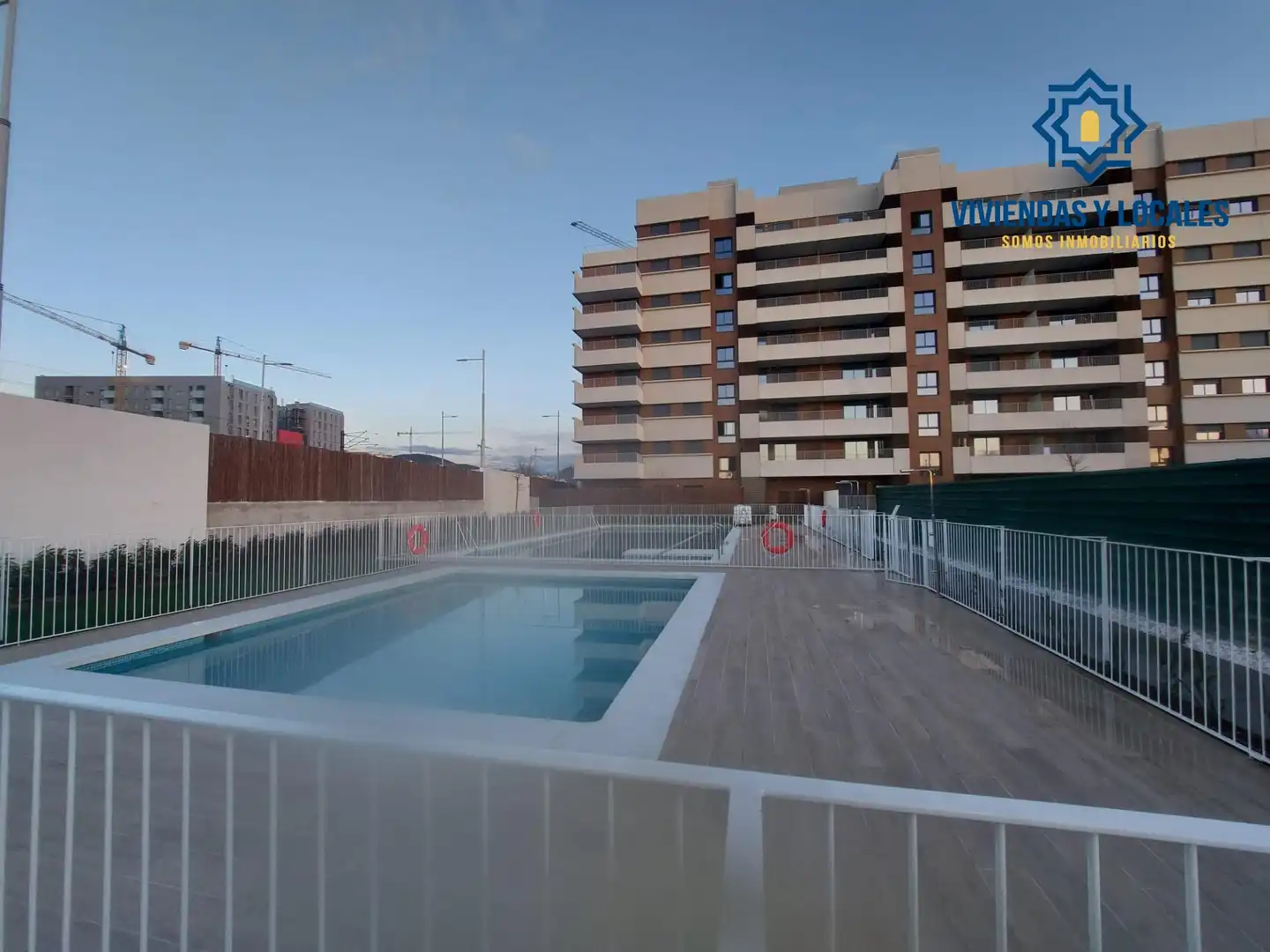 Flat for rent in Rosaleda - Juventud