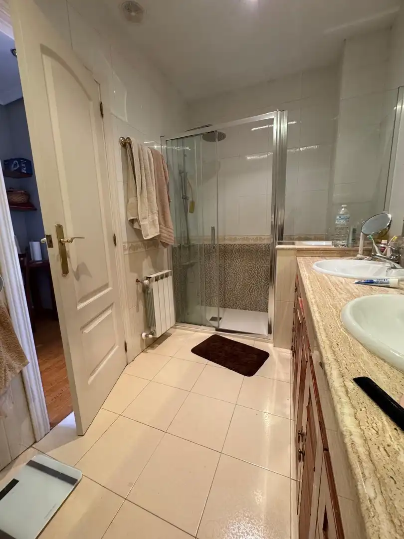 Bany de Casa o xalet en venda en Cáceres amb Aire condicionat, Calefacció i Terrassa
