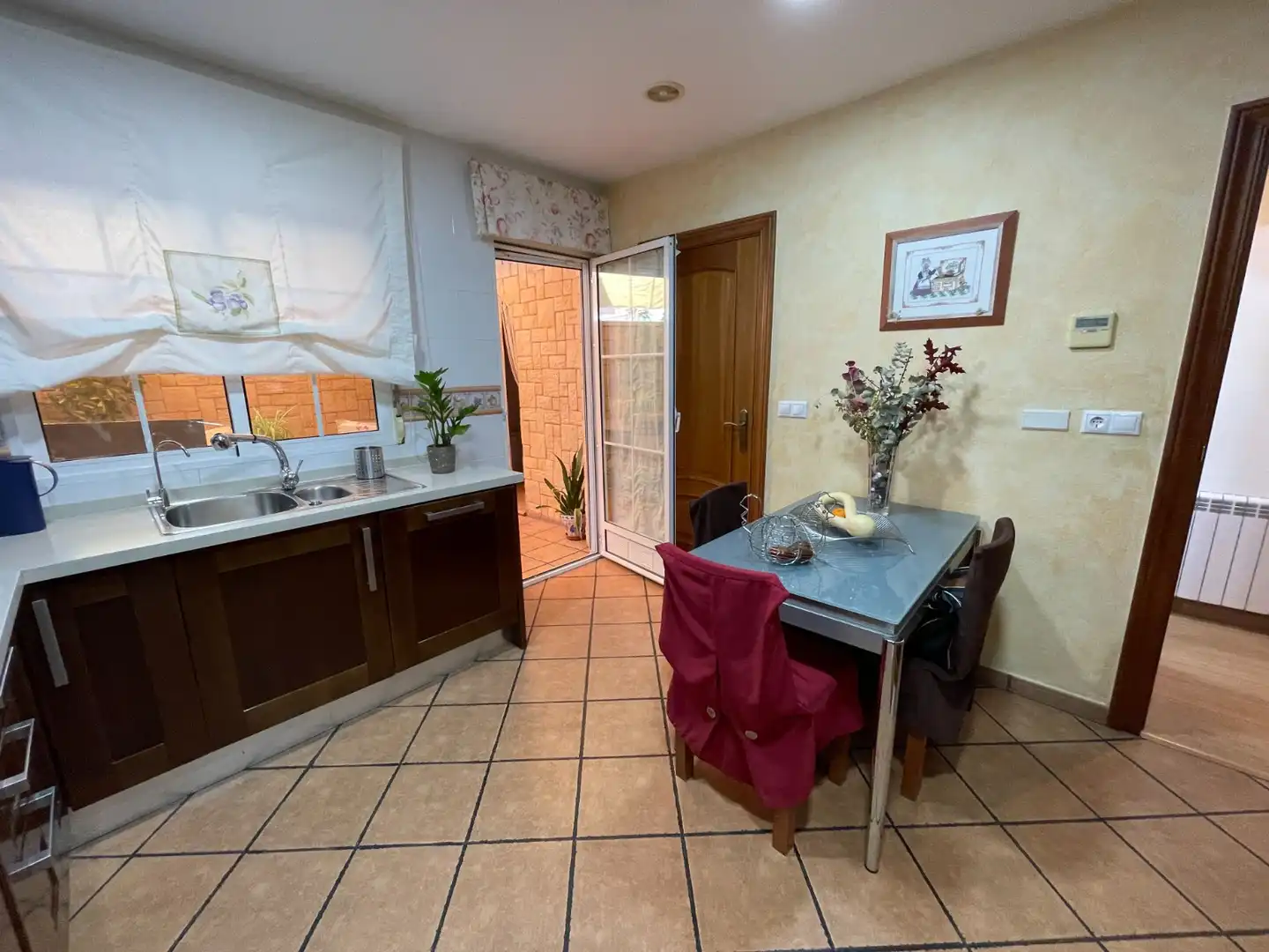 Cuina de Casa adosada en venda en Elche / Elx amb Aire condicionat, Terrassa i Traster