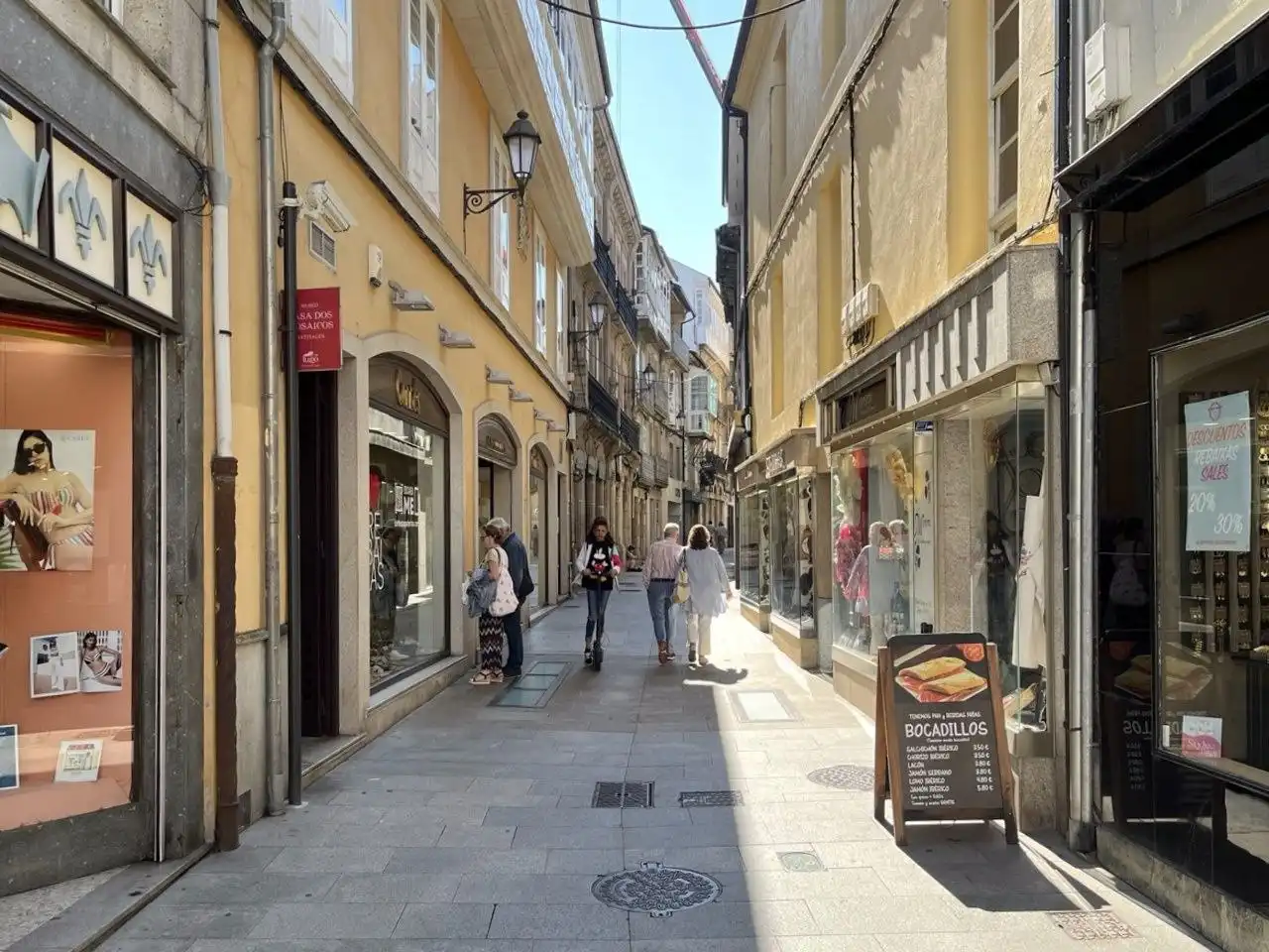 Appartamento in vendita a Rúa Doutor Castro, imagen 2