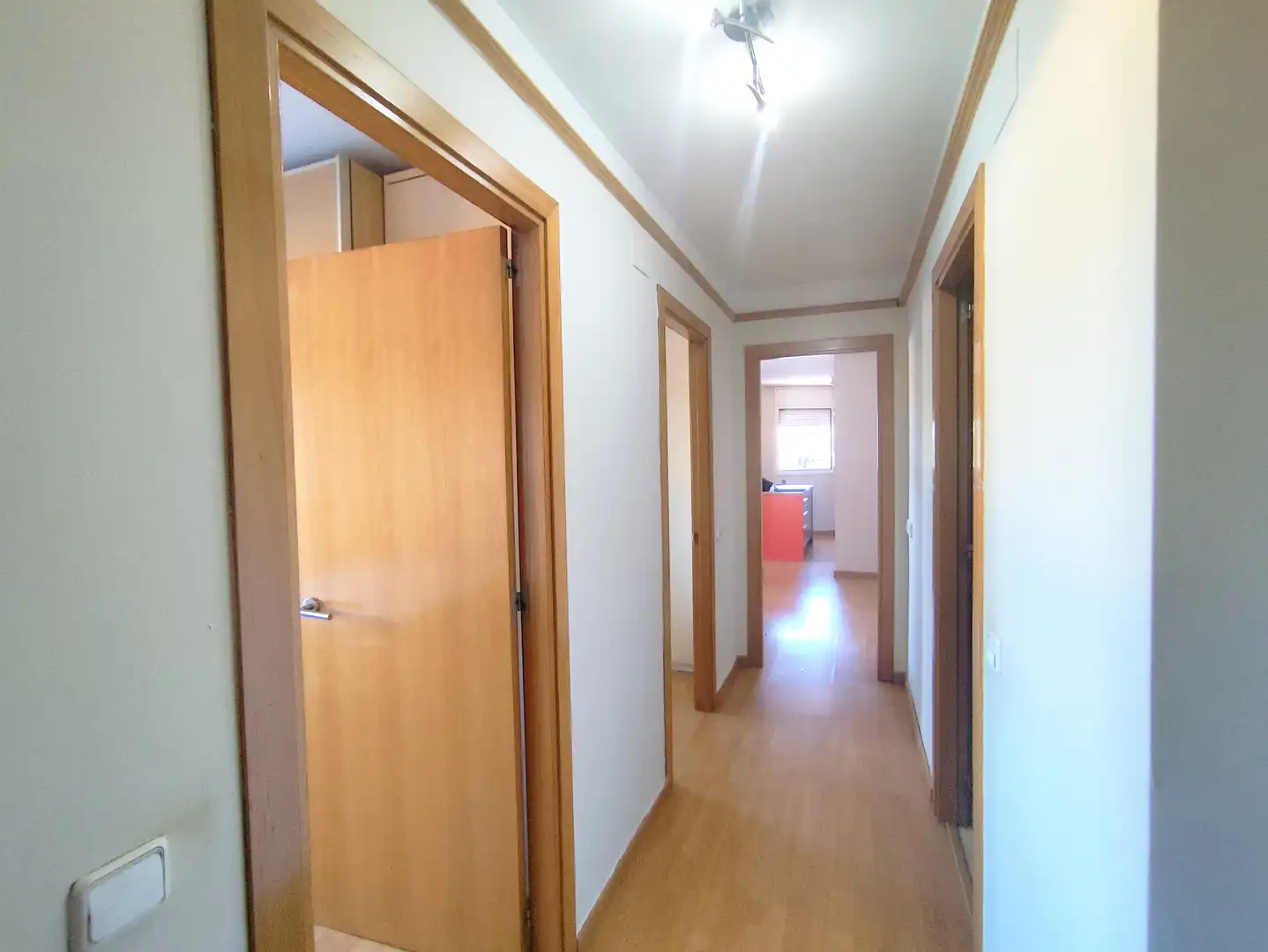 Wohnung zum Verkauf in Òdena mit Heizung, Parkett und Möbliert