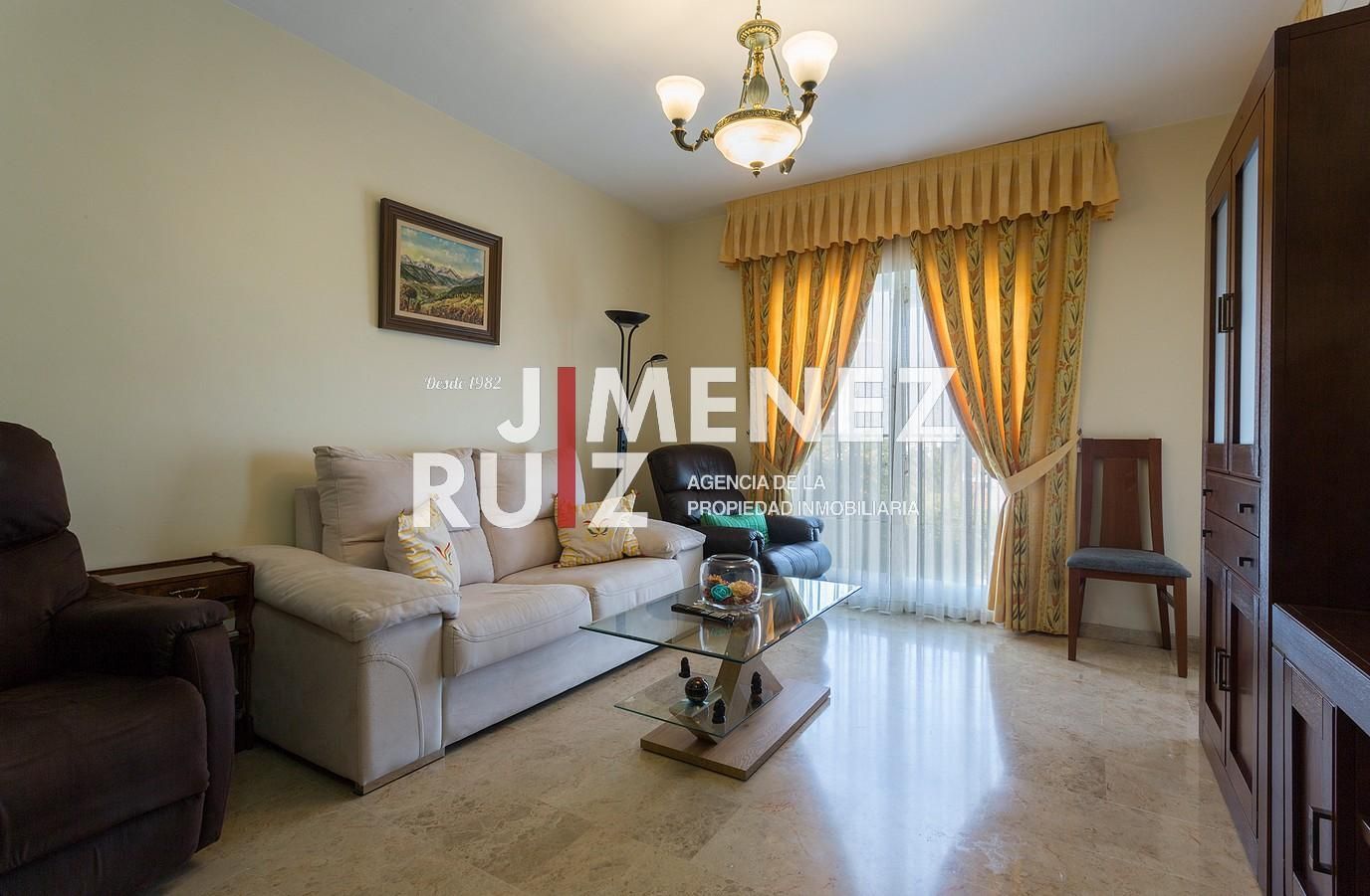 Sala d'estar de Apartament en venda en El Puerto de Santa María amb Aire condicionat, Terrassa i Piscina comunitària