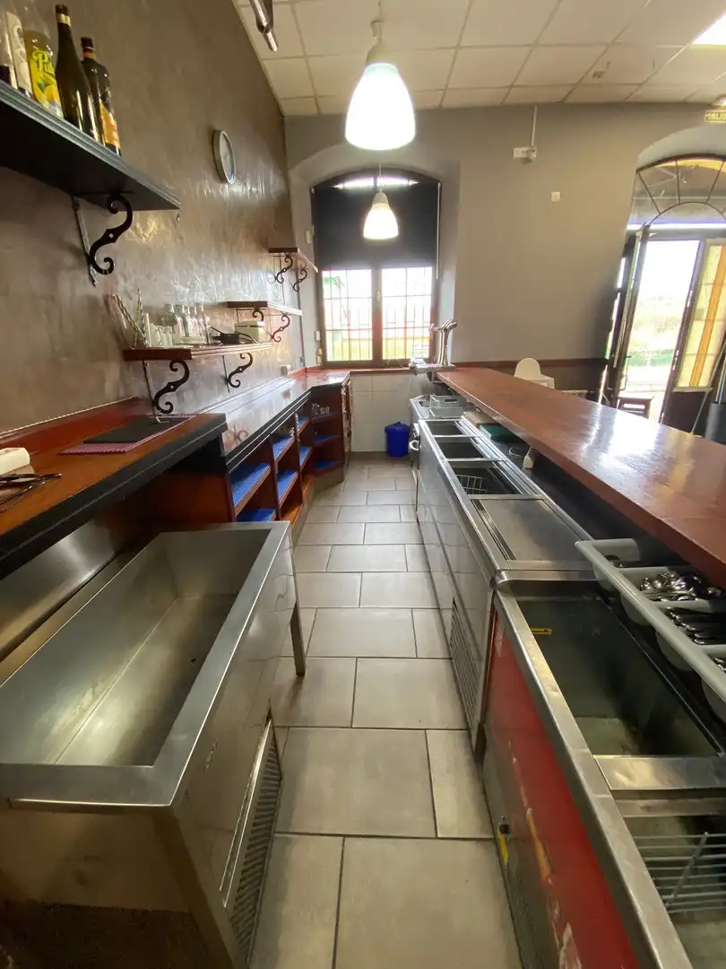 Cuina de Local en venda en Oviedo 
