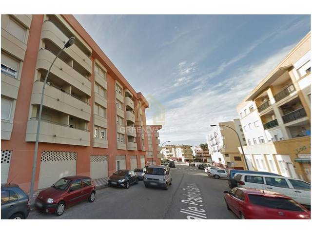 Local comercial en Venta en N/A en Los Barrios