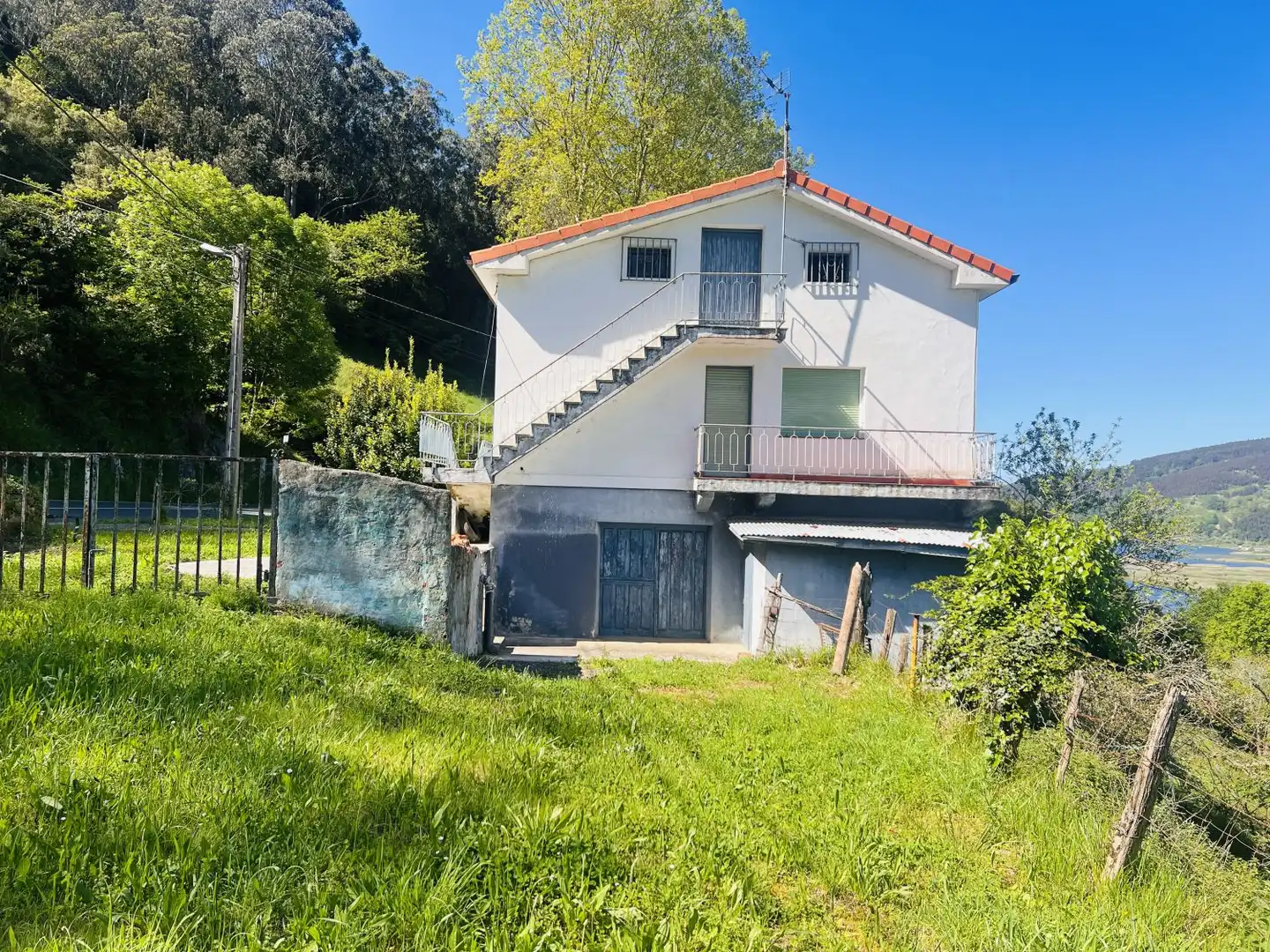 Vista exterior de Casa o chalet en venta en Voto con Terraza, Trastero y Balcón