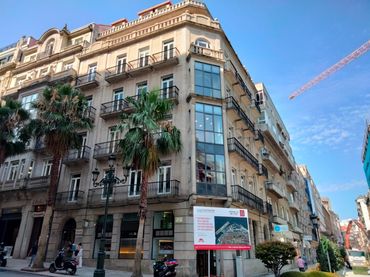 Oficina amb ascensor de lloguer a Rúa Colón