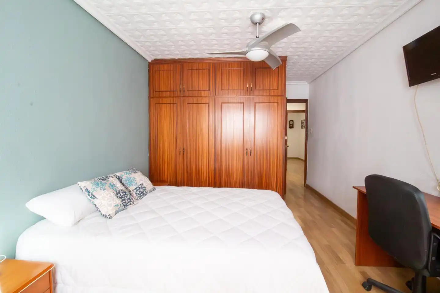 Bedroom of Flat for rent in Valencia  with Air Conditioner and Furnished
