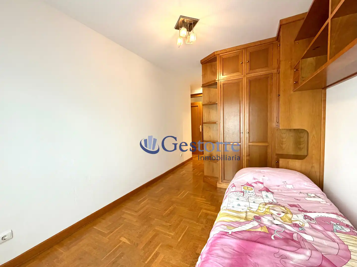 Piso en venta en Oviedo , Asturias