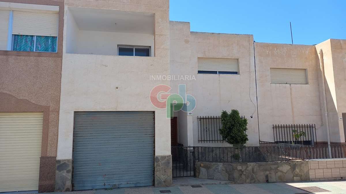 Duplex for sale in Cristobal Colón, Las Cabañuelas