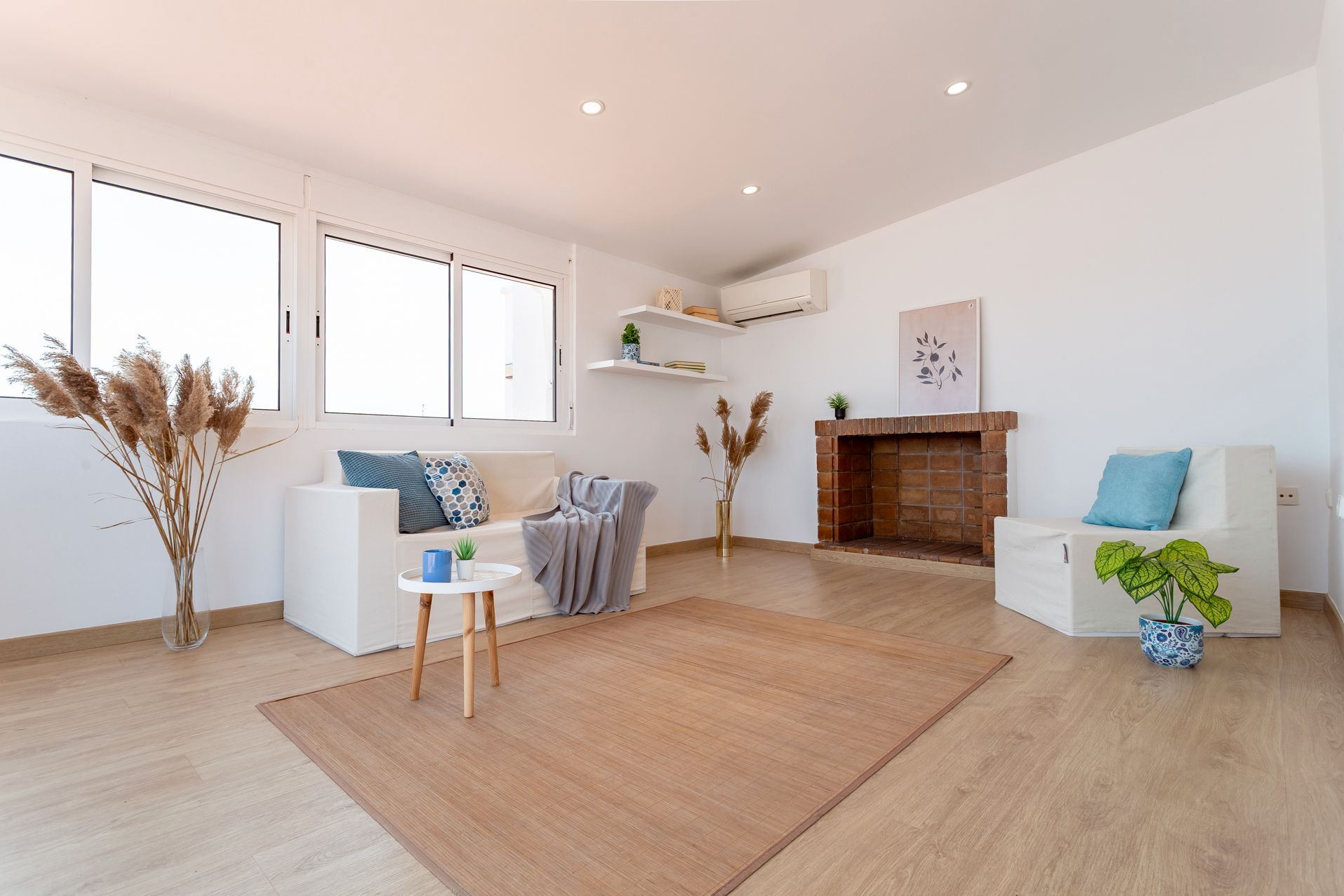 Living room of Attic for sale in Salou  with Air Conditioner, Terrace and Furnished
