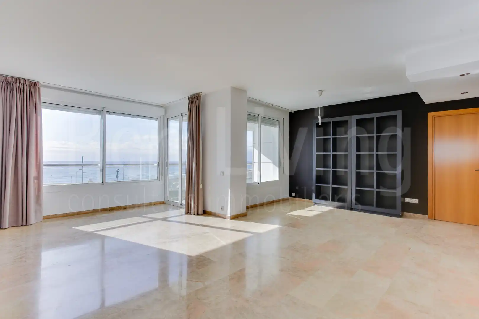 Sala de estar de Piso de alquiler en Barcelona con Aire acondicionado, Terraza y Trastero