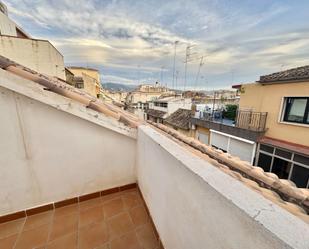 Vista exterior de Àtic de lloguer en  Granada Capital amb Aire condicionat, Terrassa i Balcó