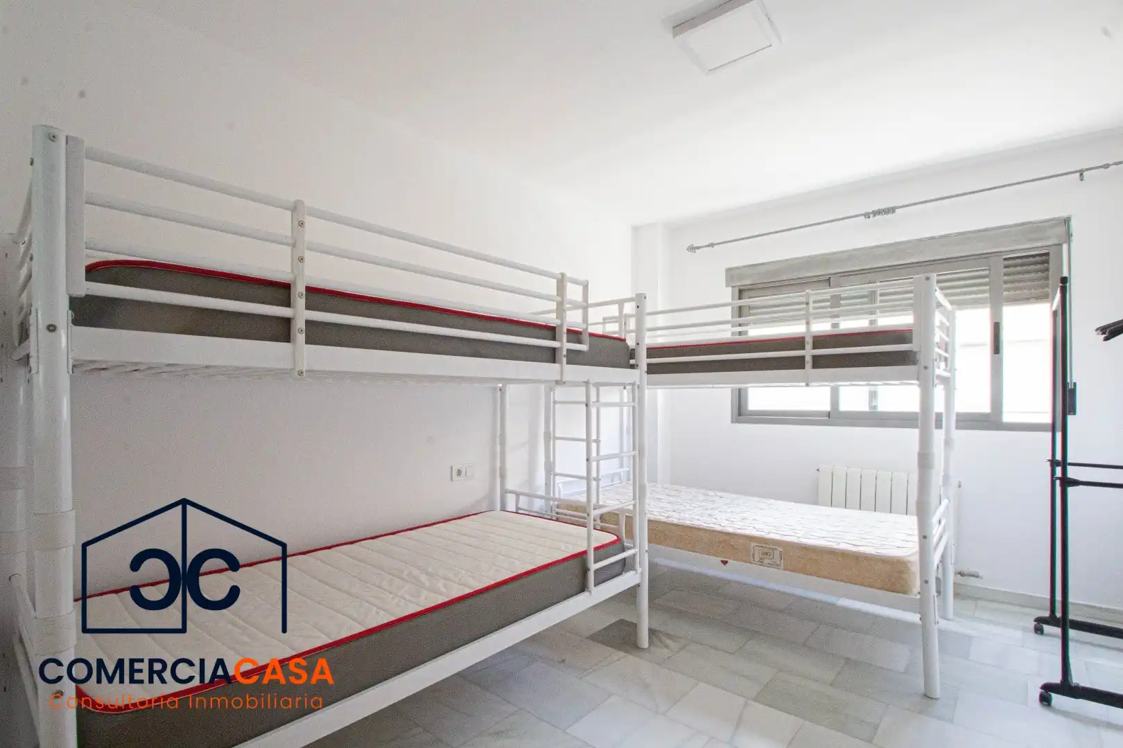 Habitación de Dúplex en venta en Armilla con Aire acondicionado, Calefacción y Terraza