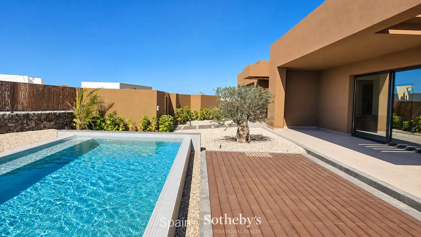 Casa con piscina en venta en Lajares, imagen 3