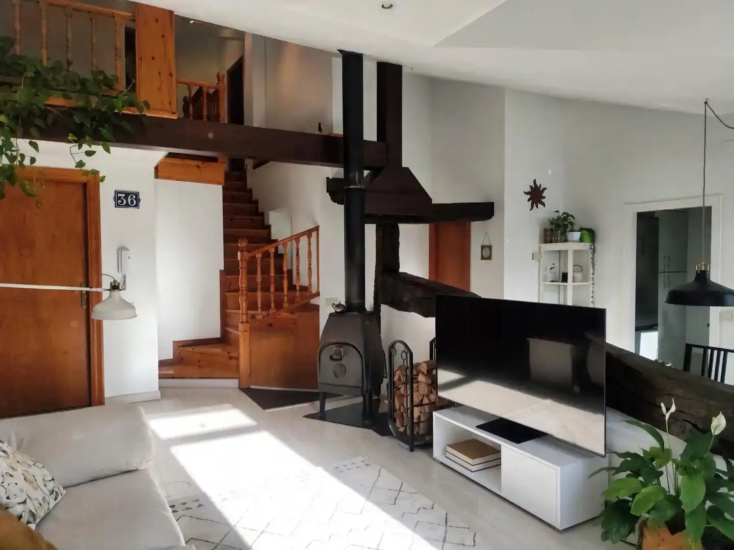 Sala d'estar de Dúplex en venda en Vitoria - Gasteiz amb Balcó