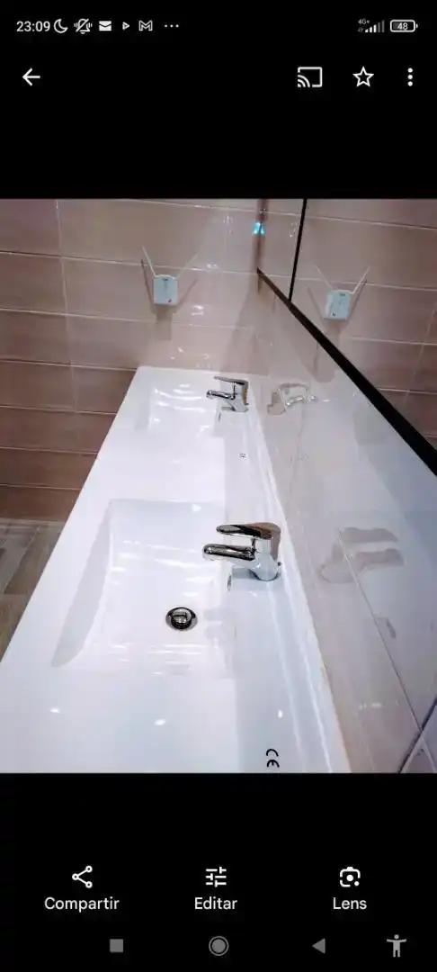 Baño de Piso para compartir en Centro