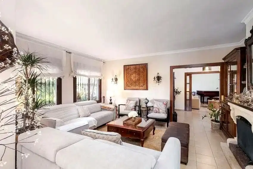 Wohnzimmer von Haus oder Chalet zum Verkauf in Málaga mit Klimaanlage, Heizung und Privatgarten
