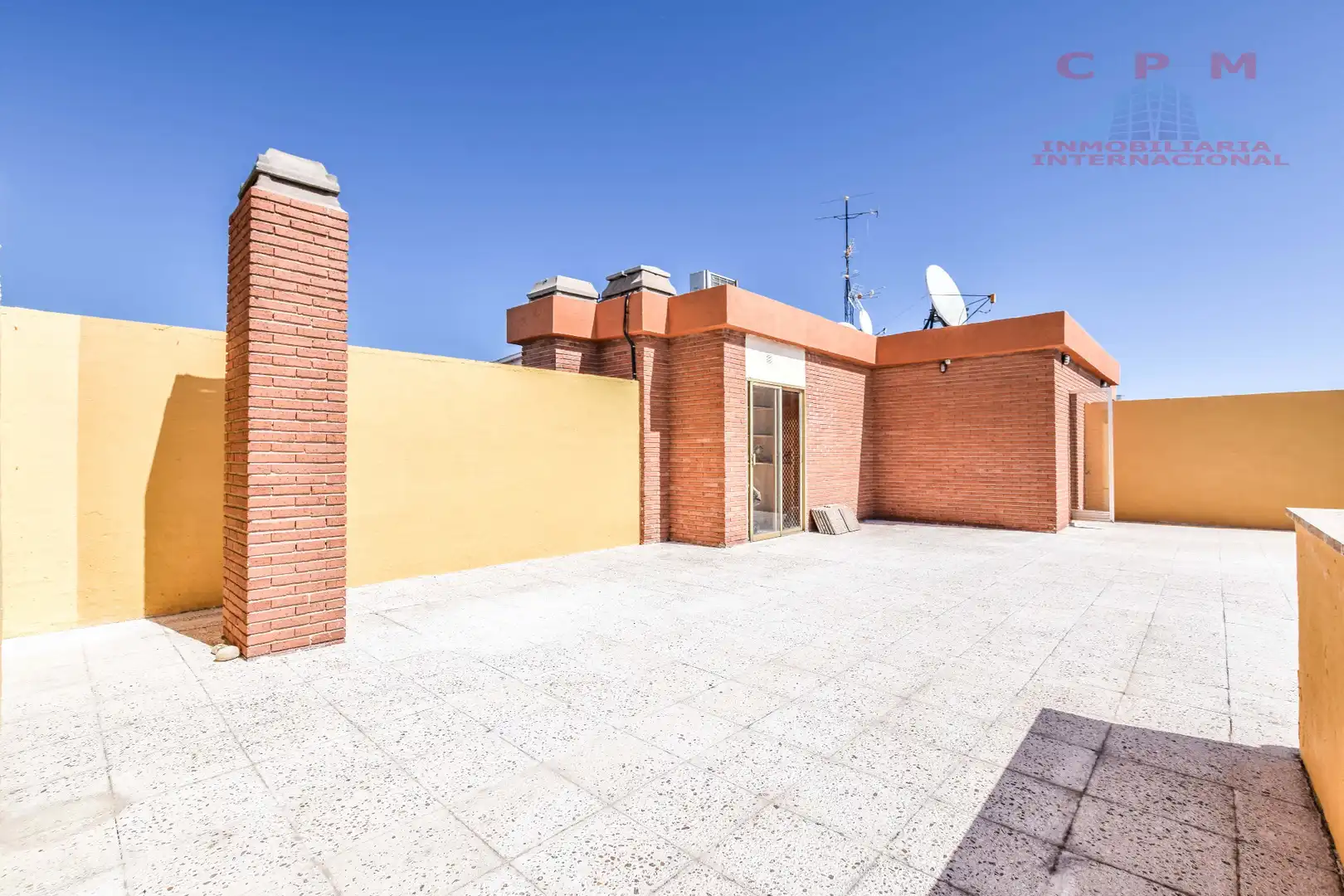Terrace of Attic for rent in Madrid  with Air Conditioner, Heating and Parquet flooring