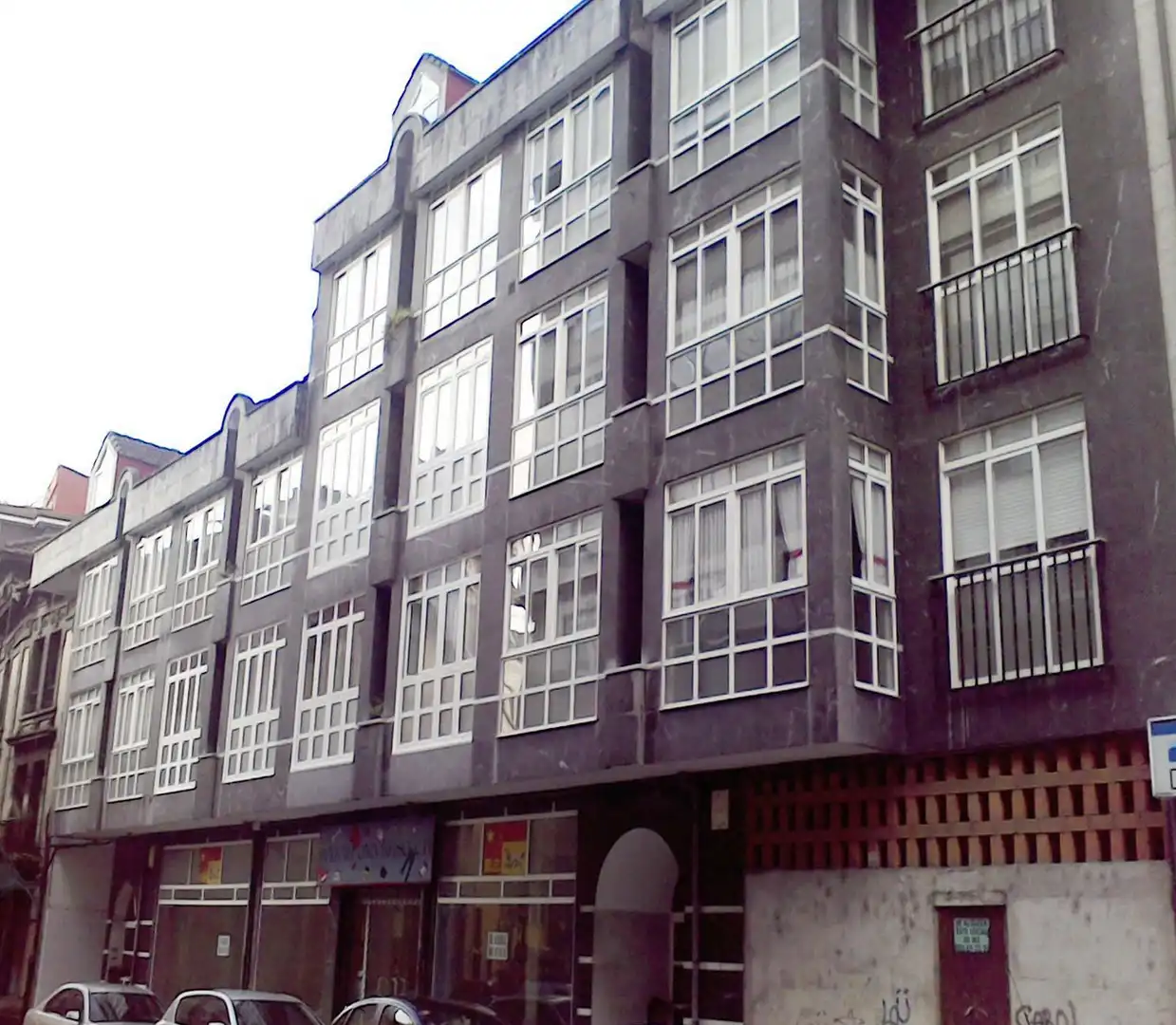 Vista exterior de Pis en venda en Langreo amb Traster