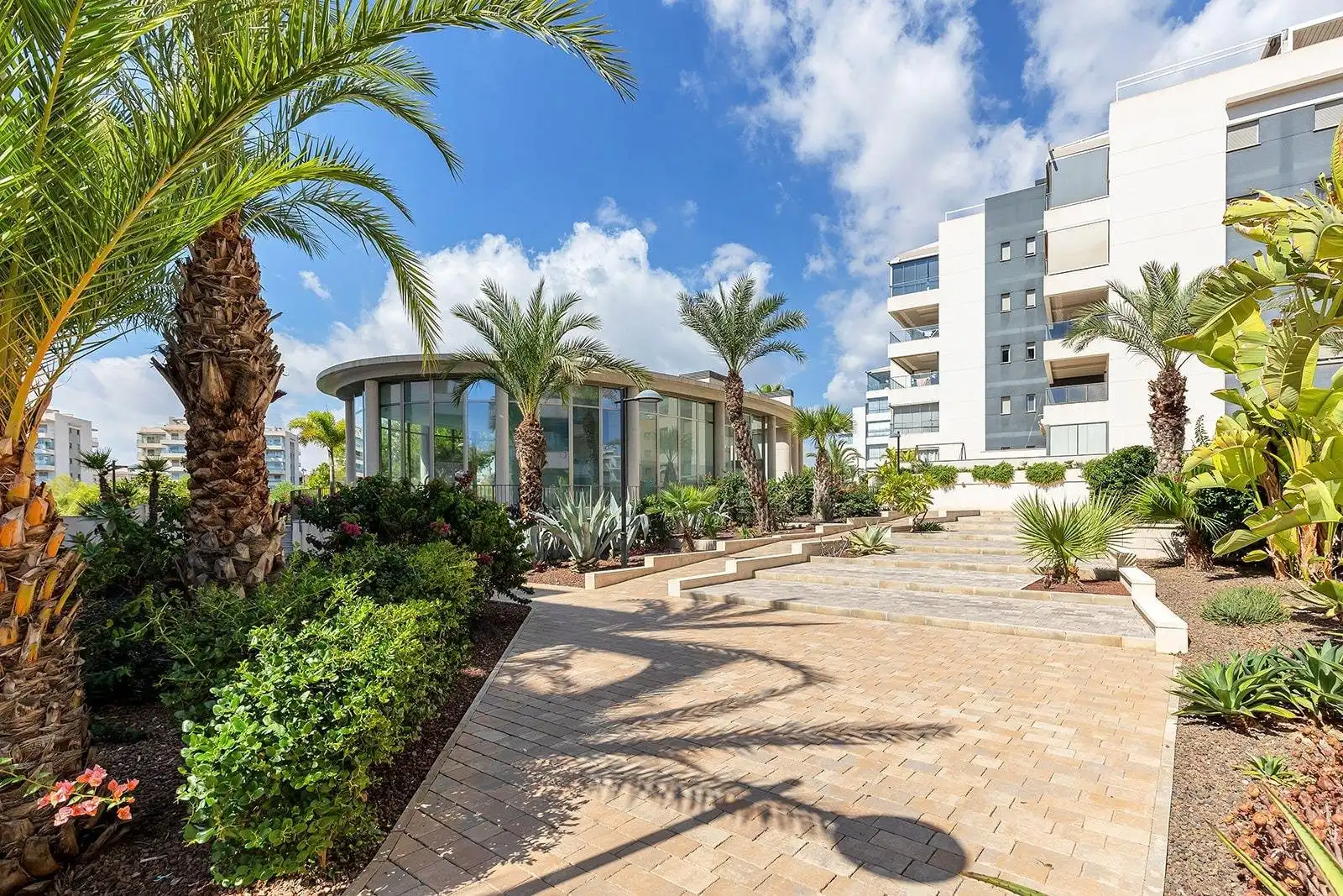 Apartamento con piscina en venta en Orihuela Costa, imagen 2