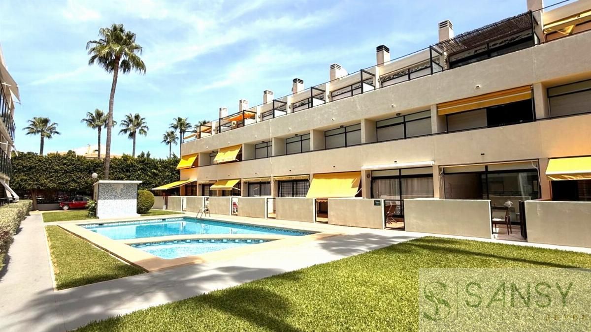 Vista exterior de Casa o xalet de lloguer en Jávea / Xàbia amb Aire condicionat, Calefacció i Terrassa