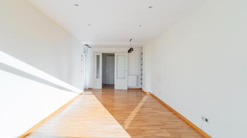 Foto 5 de Piso en venta en Calle Castillo de Candanchu, Las Tablas, Madrid