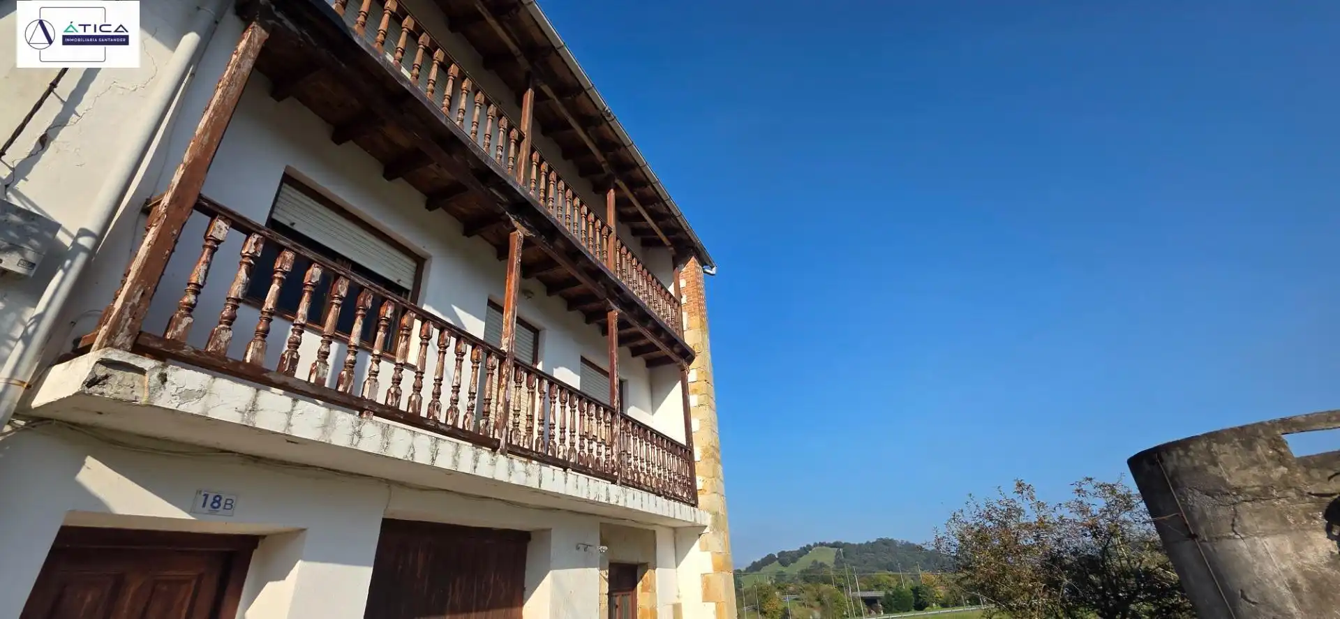 Vista exterior de Finca rústica en venta en Bárcena de Cicero con Jardín privado y Amueblado