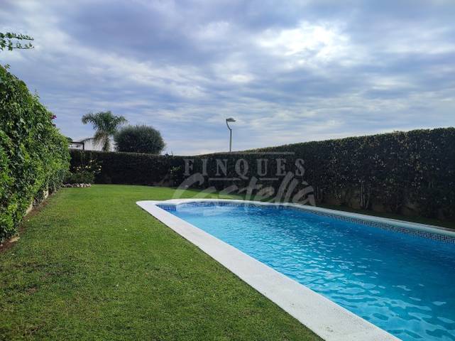 Piso en Alquiler en Victoria - Les Vil·les - Canyadell