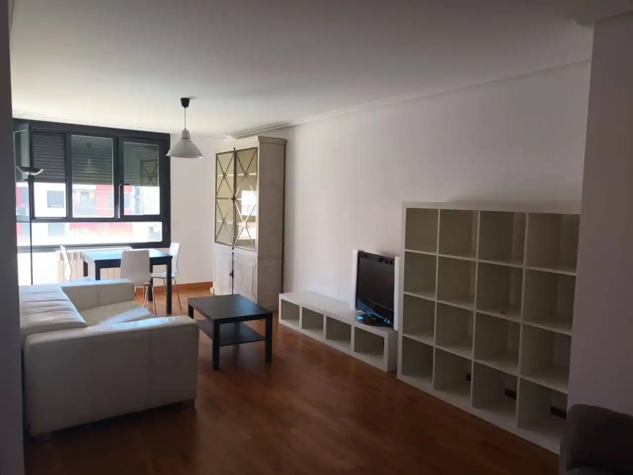 Sala de estar de Piso en venta en  Logroño con Calefacción, Parquet y Trastero