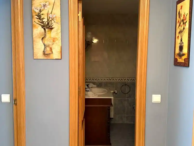 Bany de Pis de lloguer en Béjar amb Parquet, Moblat i Balcó