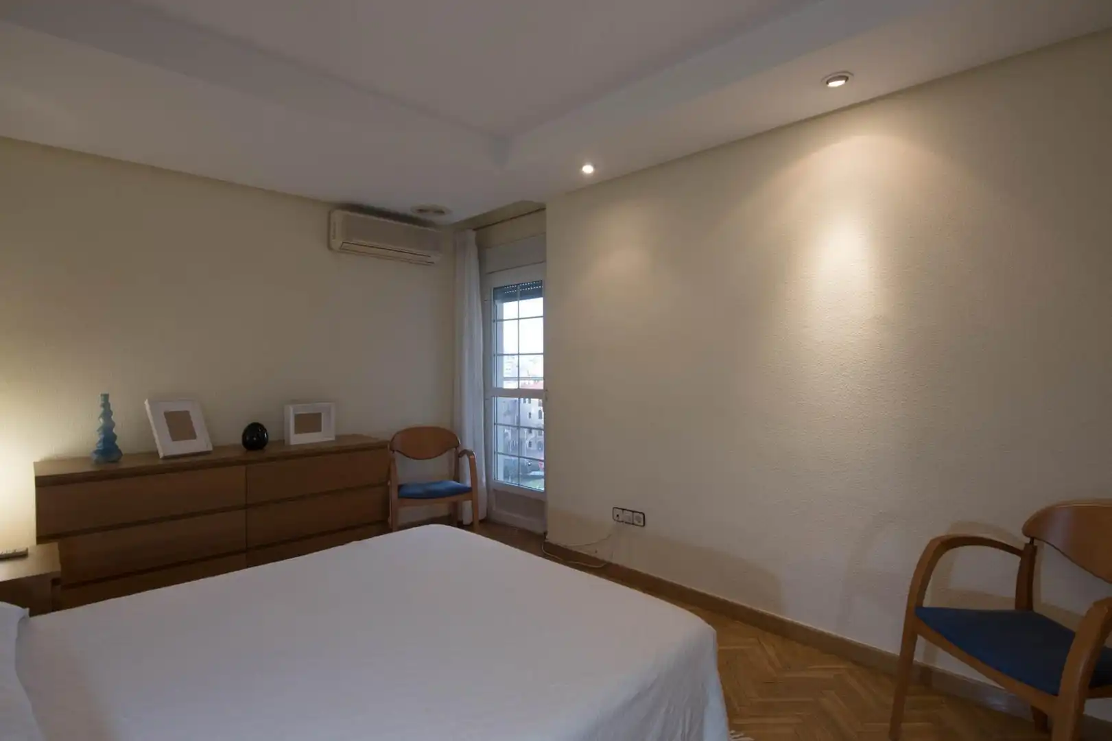 Schlafzimmer von Wohnung zur Miete in Murcia mit Heizung, Parkett und Terrasse