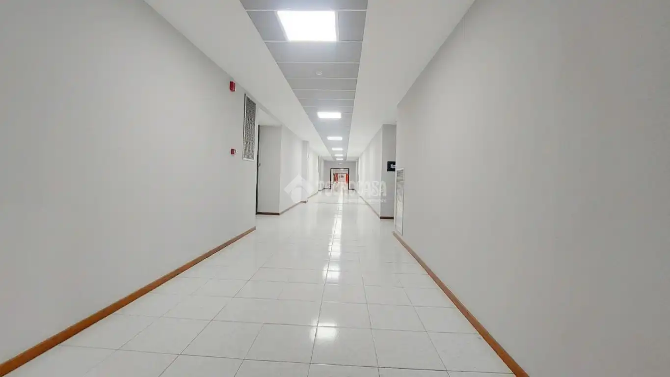 Office for rent in Zaragoza  with Air Conditioner