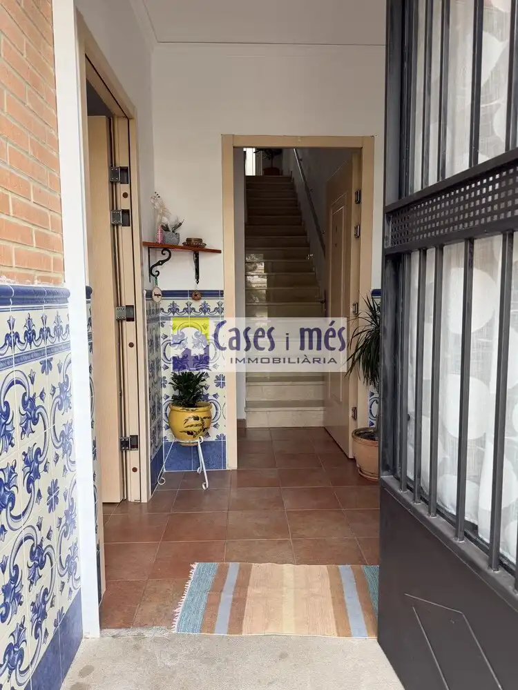 Einfamilien-Reihenhaus zum Verkauf in Albalat dels Tarongers mit Klimaanlage, Heizung und Terrasse