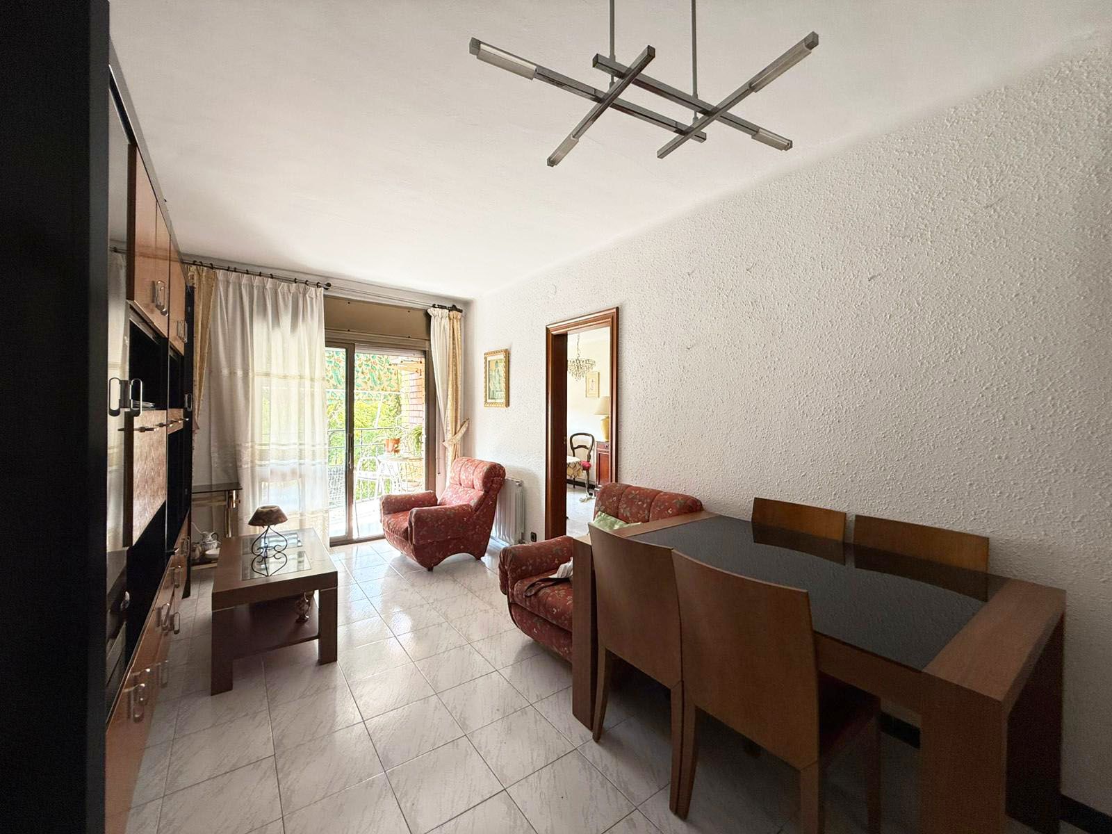 Wohnzimmer von Wohnung zum verkauf in Santa Coloma de Gramenet mit Heizung und Balkon