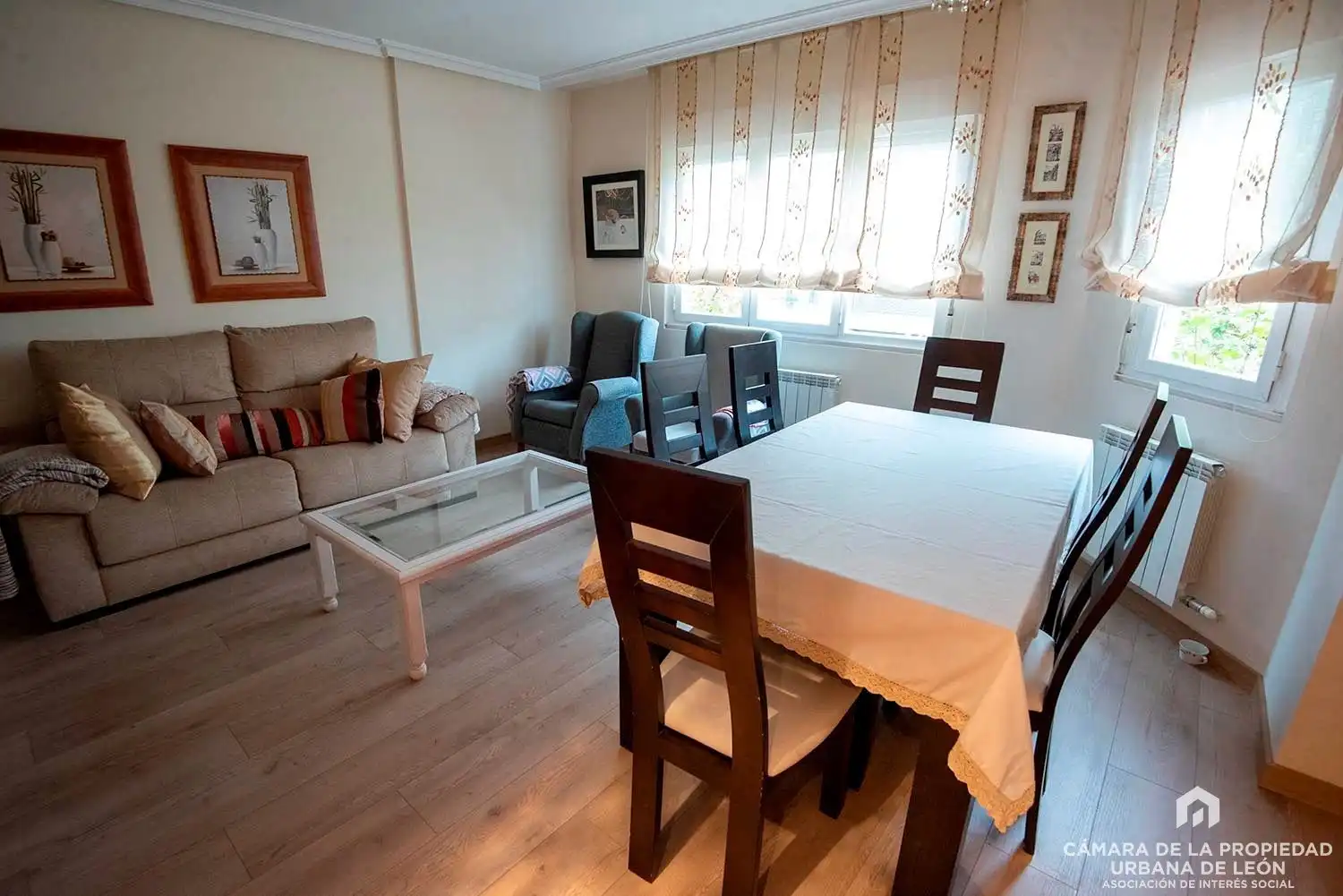 Flat with lift to rent in Antonio Gamoneda