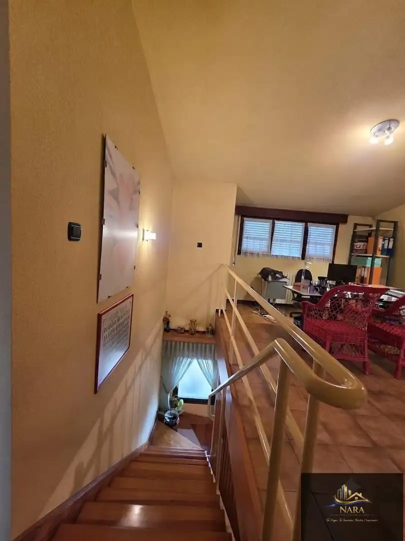 Houses for sale in Torrelavega   with Heating, Private garden and Parquet flooring