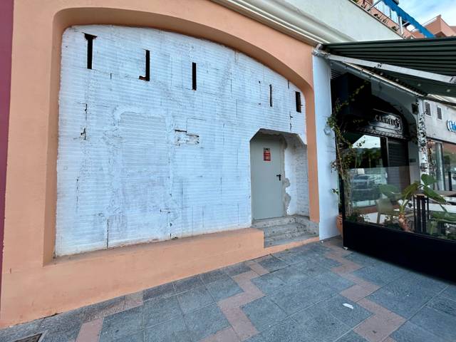 Local comercial en Venta en Las Cañadas