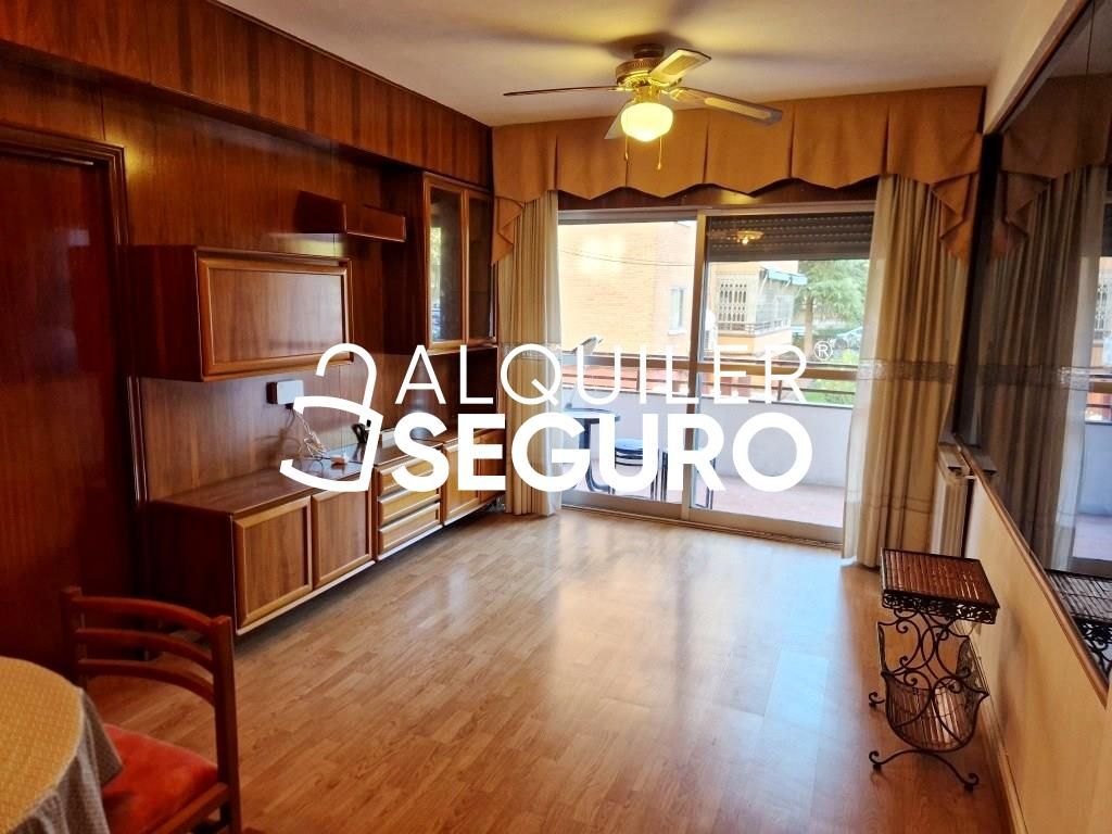 Bedroom of Flat to rent in Fuenlabrada  with Heating, Terrace and Furnished