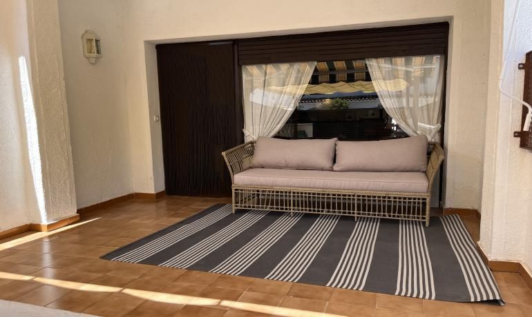 Terrassa de Casa o xalet en venda en Garrigàs amb Terrassa i Moblat