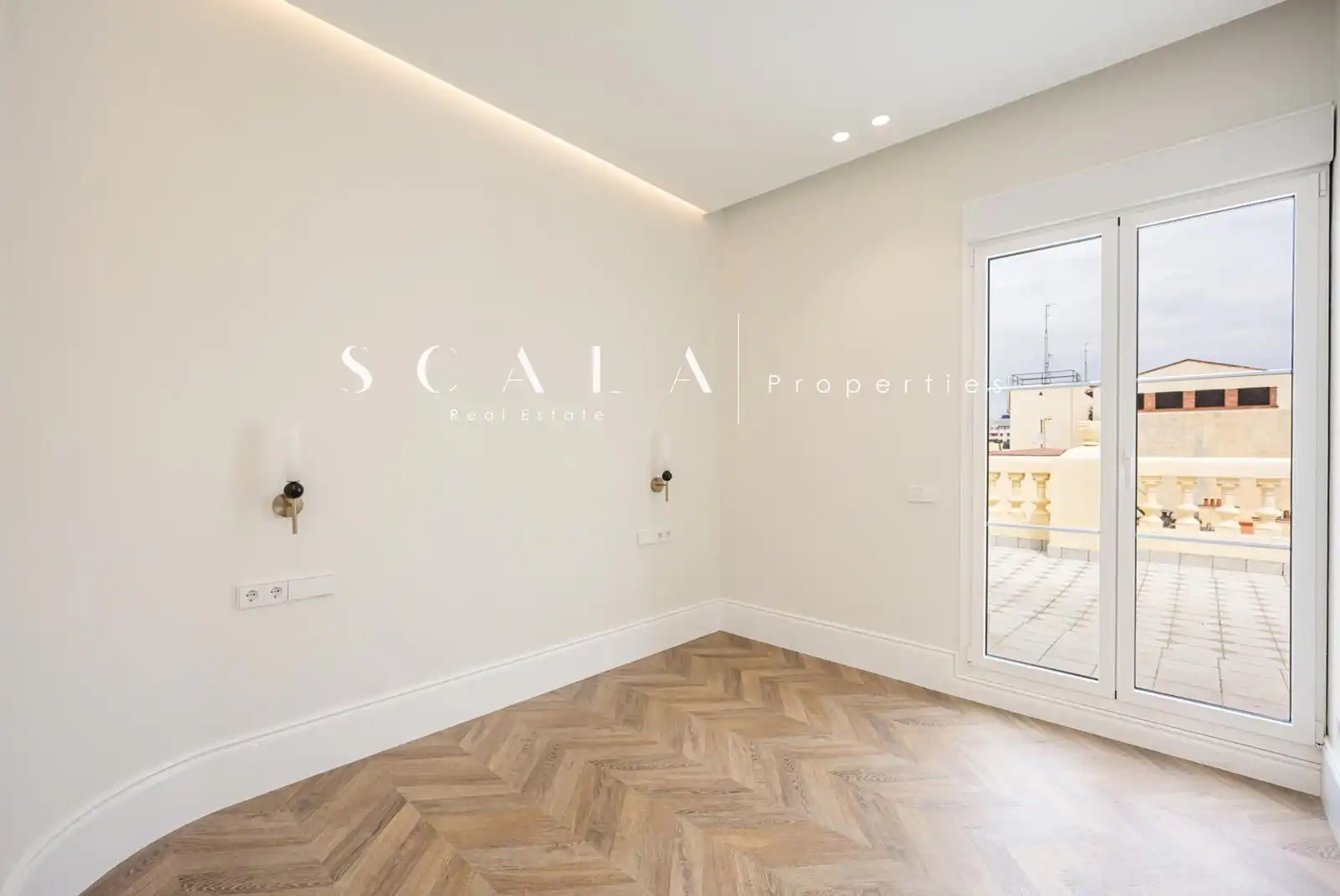 Living room of Attic for rent in Madrid  with Air Conditioner, Heating and Terrace