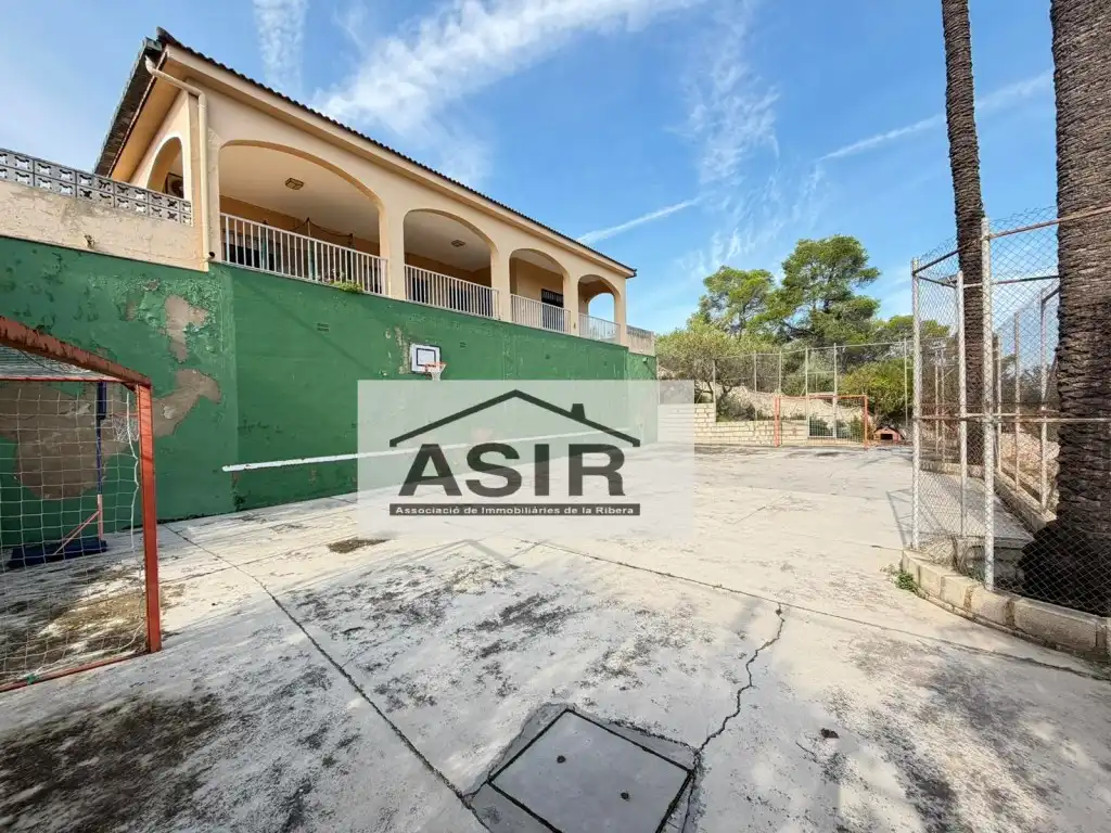 Vista exterior de Casa o chalet en venta en Alzira con Aire acondicionado, Terraza y Piscina